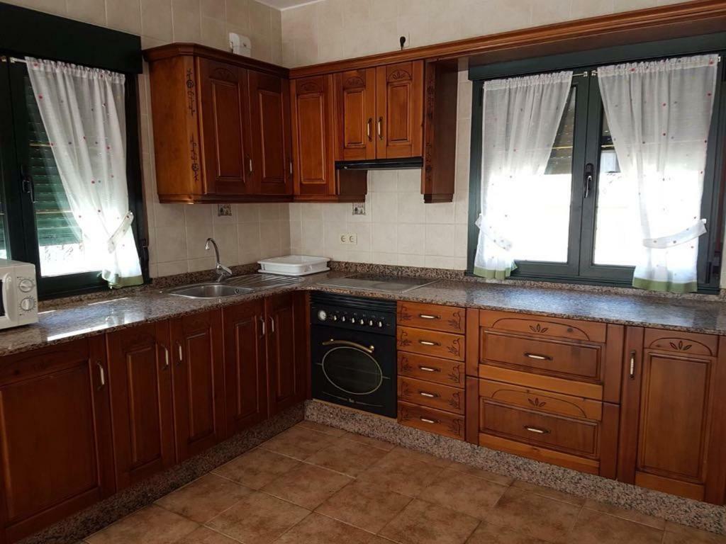 Casa Llampedro Villa Canales  Bagian luar foto